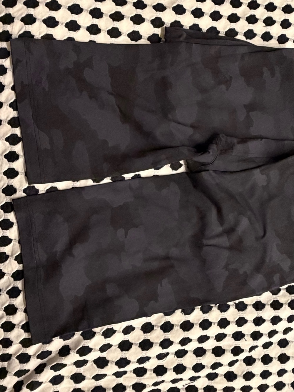 lululemon athletica Women’s Black Bootcut Camo Joggers - Picture 8 of 8
